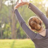 ストレッチは朝と夜どっちが効果的？目的別の違いとおすすめメニュー解説