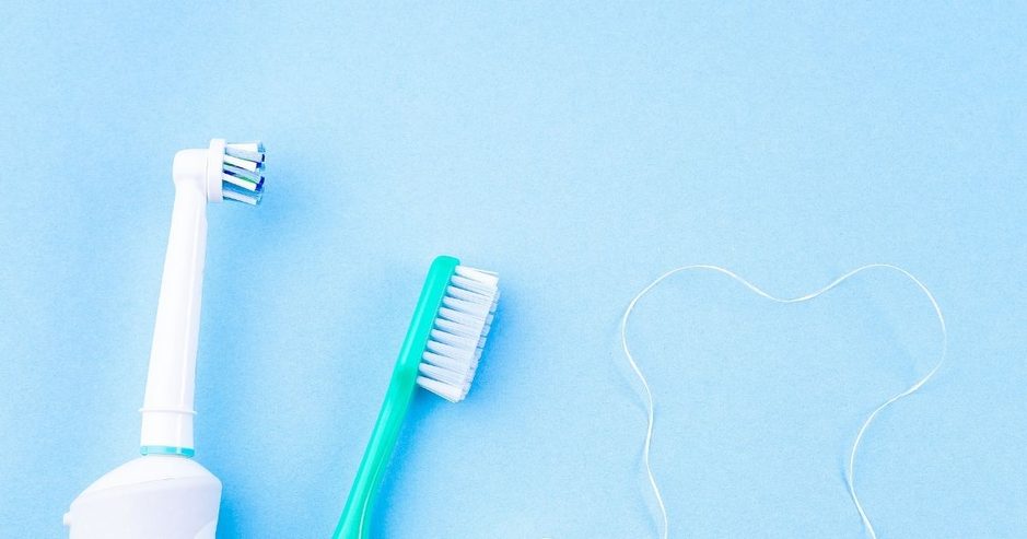 電動歯ブラシと手磨きの違いとは？効果・コスト・正しい選び方を徹底比較