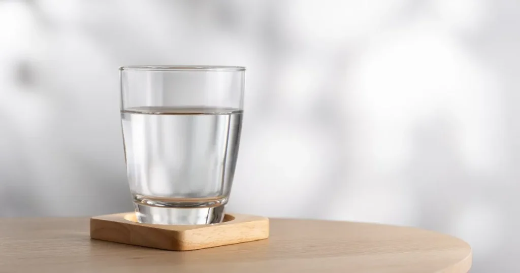 漢方薬を水や白湯で飲むことをおすすめする理由
